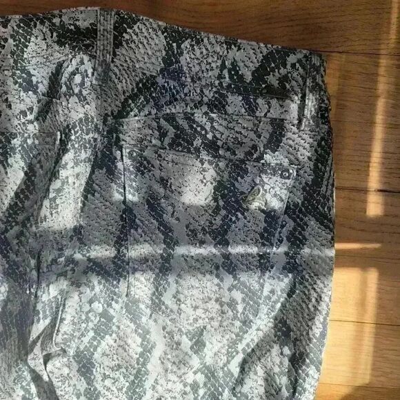 DL1961 Grey Snakeprint Skinny Jeans Size 27 - Picture 9 of 9